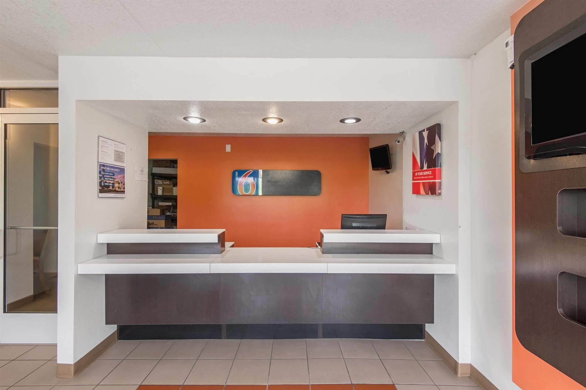 Motel 6-Overland Park, KS Buitenkant foto
